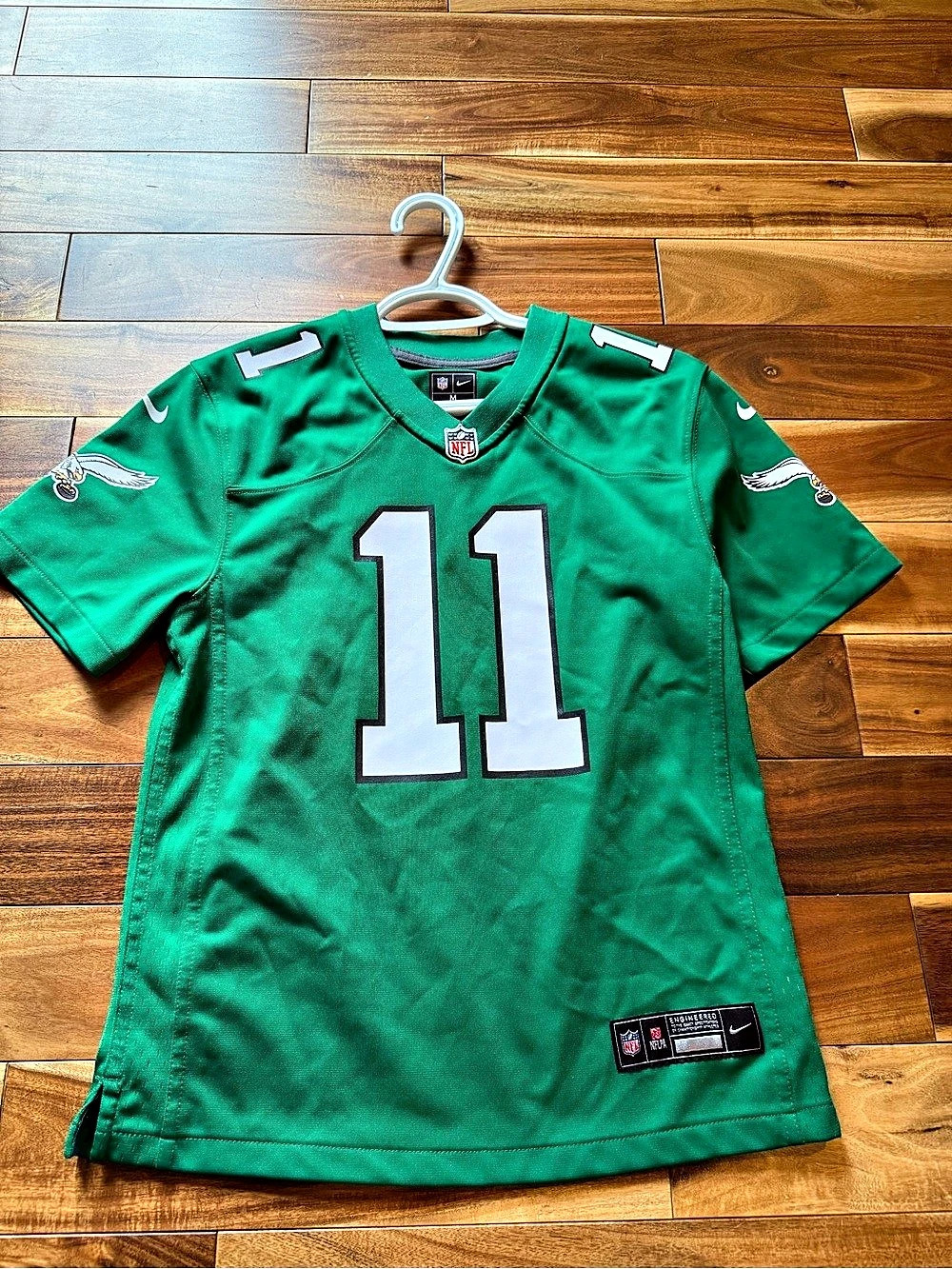 Nike Jersey #11 Brown Football Jersey Green & White Boys Medium